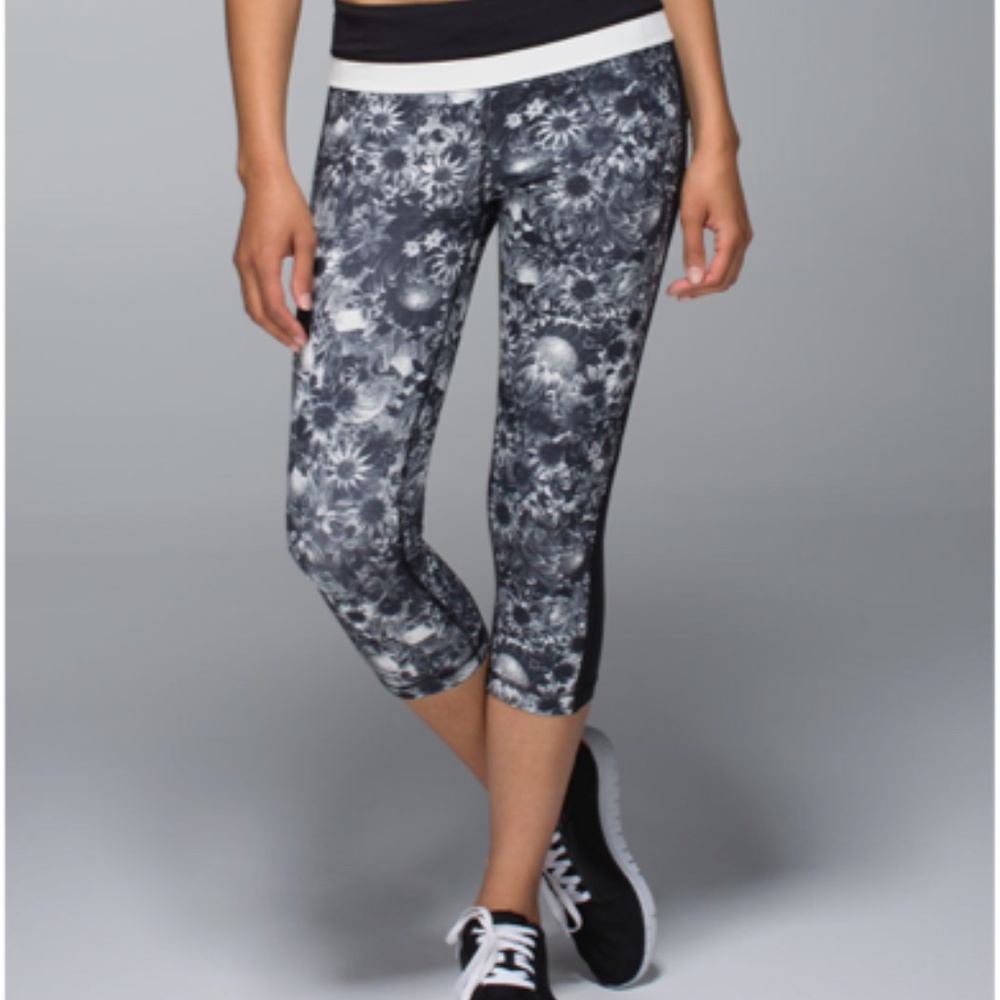 Lululemon Up the Pace Crop